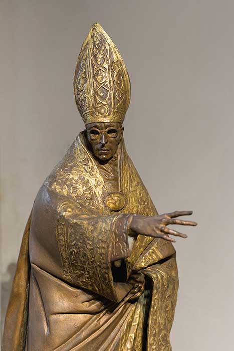 Francesco Messina, Bozzetto per il monumento a Pio XII, bronzo dorato, 1963 cm 82,5×41×48,5 | foto di Sara Rizzo